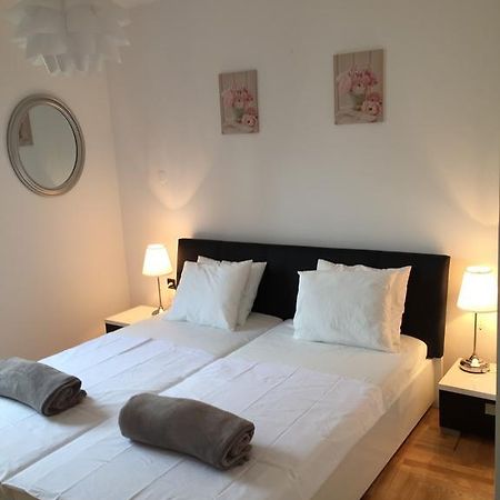 Apartments Papalinna By Moro Malinska Quarto foto